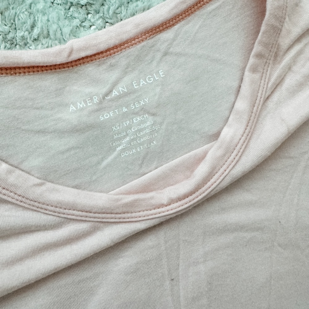 Super Soft Lightweight American Eagle Women’s T - Size XS - Picture 2 of 2